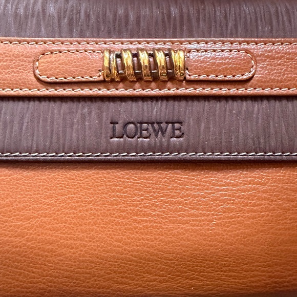 LOEWE Velazquez Embossed Leather Long Wallet Mini Wallet BEAUTIFUL! W/Chain - Picture 4 of 17